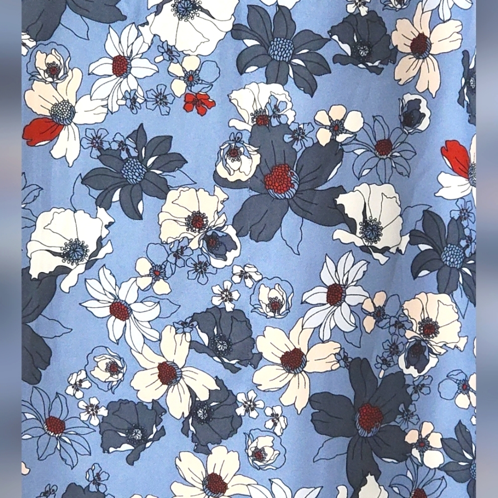 Loft Blue & White Floral Mini Shift Dress with Ruffled Flutter Sleeves - Picture 4 of 4